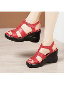 Thick crust fashion sandals platform soles platform