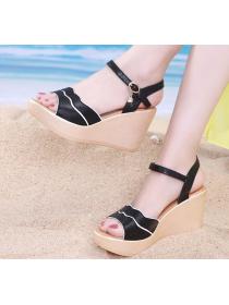 For Sale Fashion Matching High-rise Sandal 