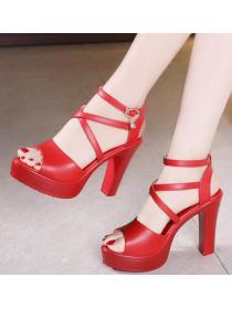 Fashion Criss Cross Matching High heels Sandal 