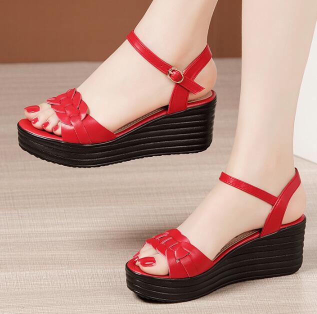High quality Matching Thick Bottoms Sandal