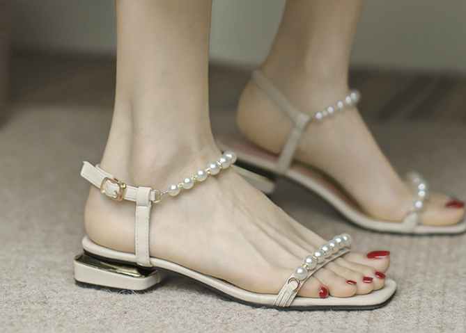 New style Pearls Summer Flat Sandal