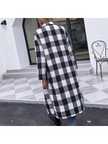 Outlet Autumn lapel coat black-white windbreaker for women