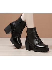 Outlet Winter fashion Thick Flatform High heels Boots