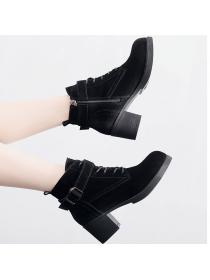 Outlet New autumn&winter  student short tube Korean fashion thick heel ankle boots