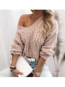 Outlet Autumn new irregular single shoulder long-sleeved V-neck sexy pearl pullover for women