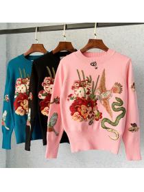 Outlet Autumn and winter new style nail bead flower bird embroidery round-neck long-sleeved sweater