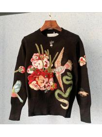 Outlet Autumn and winter new style nail bead flower bird embroidery round-neck long-sleeved sweater