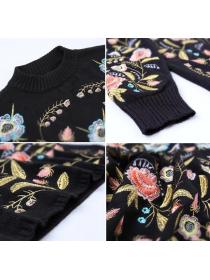 Outlet Autumn&Winter new Embroideried Loose Knitting Sweater for women