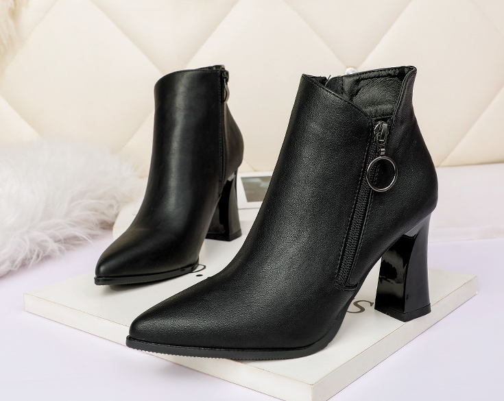 martens boots outlet club