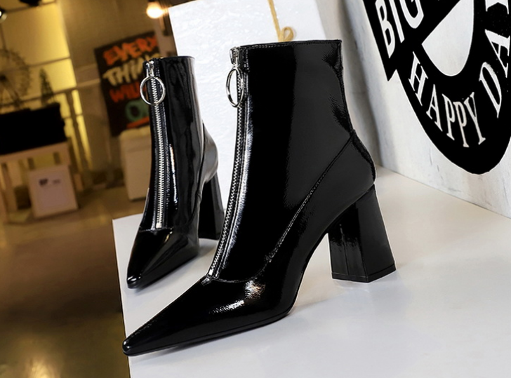 Outlet fashion simple thick heel, high heel, polished leather boots, front zipper decoration wint...