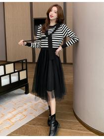 Outlet France style Pseudo-two sweater knitted dress