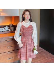 Outet Lace slim splice bottoming temperament dress