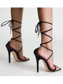 Outlet European style simple and comfortable strappy high heel sandals