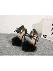Outlet European  style simple and comfortable runway feather strappy heel sandals