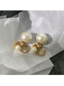 Outlet Korean fashion Vintage style pearl earrings