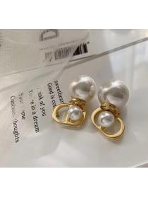 Outlet Korean fashion Vintage style pearl earrings