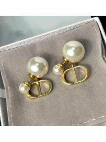 Outlet Korean fashion Vintage style pearl earrings