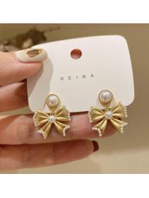 Korean fashion Golden Bow pearl Earrings s925 silver needle earrings for women