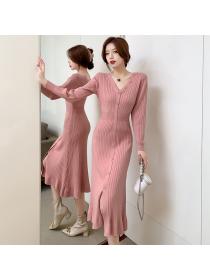 Outlet V-neck knitted skirt for autumn and winter slimming fishtail long dress