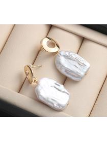 Outlet Natural Baroque Pearl Stud Earrings Freshwater Pearl Earrings