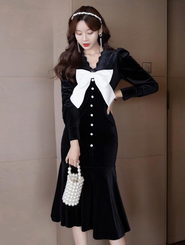 On Sale V Collars Bowknot Matching Velvet Dress