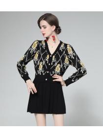 Outlet Flower Printing Fashion Knitting Suits 