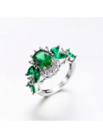 Outlet Hot-selling jewelry emerald zircon ladies ring creative jewelry accessories gifts