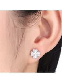 Outlet Simple style Clover Flower Earrings Silver Stud earrings