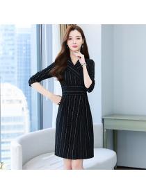 Outlet Long-sleeved French fashion temperament autumn middle-aged dress for women