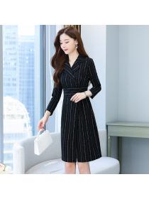 Outlet Long-sleeved French fashion temperament autumn middle-aged dress for women