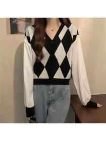 Outlet Winter V-neck Korean fashion plaid long-sleeved sweater women's temperament Cardigans