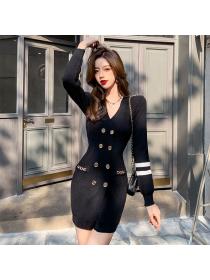 Outlet Autumn and winter all-match T-back knitted black dress