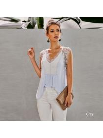 Outlet European fashion V-neck lace regular pleated top