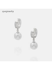 Korean fashion Popular accessories temperament ladies gold plated earrings  jewelry pearl earrings