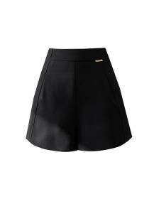 Outlet Summer new A-line casual shorts
