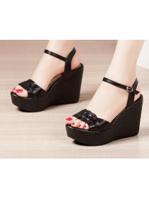 Outlet Summer new thick bottom fish mouth sandals