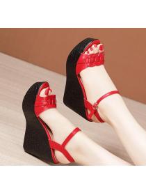 Outlet Summer new thick bottom fish mouth sandals