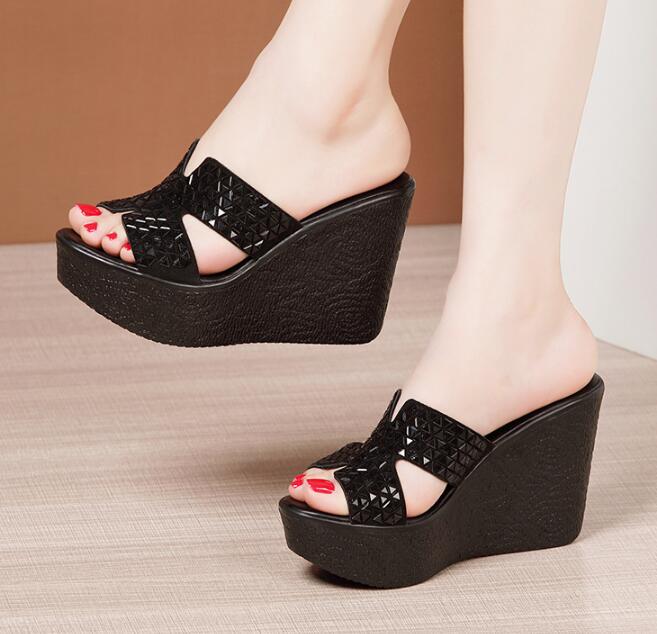Outlet high-heeled wedge-heeled slippers for women