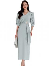 Korean Style temperament slim V-neck fashion waist and slim bag hip mid-length dress