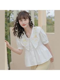 Vintage style Korean fashion Doll Collar Embroidered Puff Sleeve Shirt