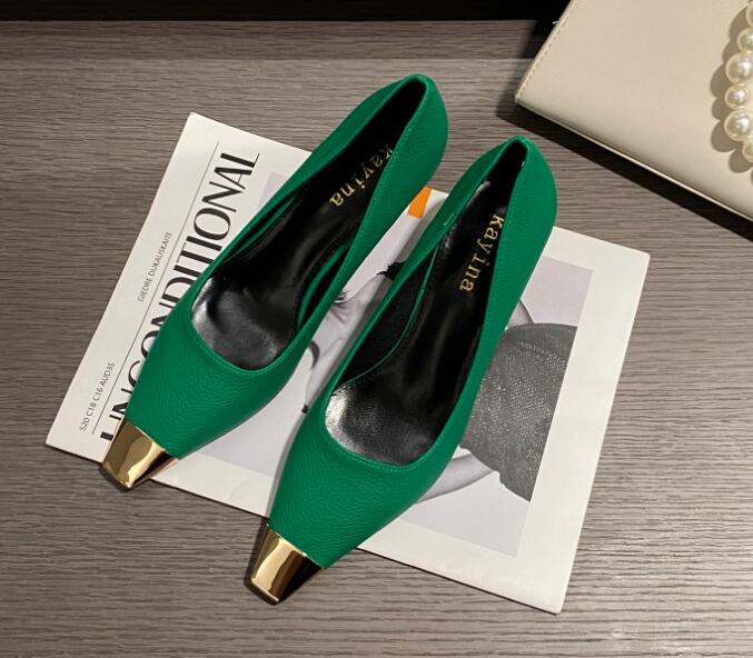 New fashion catwalk square head high-heeled shoes