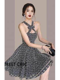 Vintage halterneck cutout pattern slim fit dress