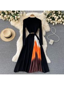 Elegant style Knitted Splicing Gradient Pleated Long-sleeved Dress