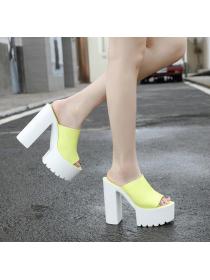 Simple style Chunky heel waterproof platform sippers