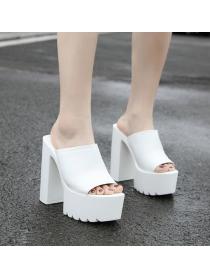 Simple style Chunky heel waterproof platform sippers