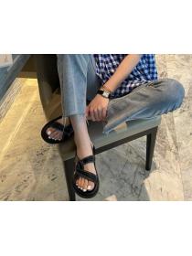 Fashionable cross-strap sandals open-toe flat-bottomed shoes