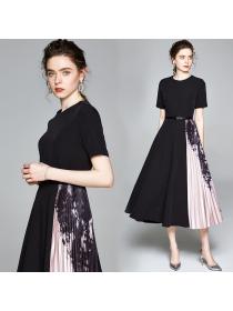 New style short-sleeved printed pleated dress With belt