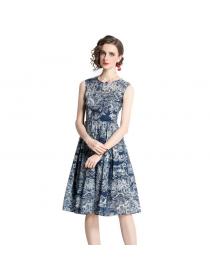 Spring and summer new sleeveless dress with lining