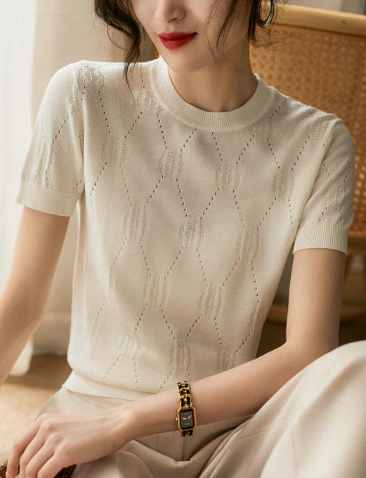 Discount Hollow Out Knitting Fashion Top