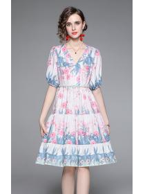 New style temperament dress French puff seeves V-neck  printed dress